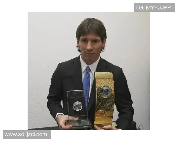 全球足球史上十大最强球员排名及其传奇成就分析